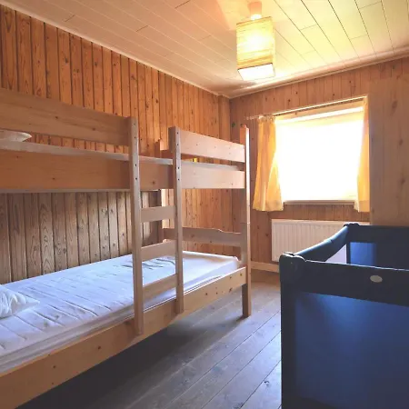 Holiday home Welcoming Cottage In Hatrival With Terrace